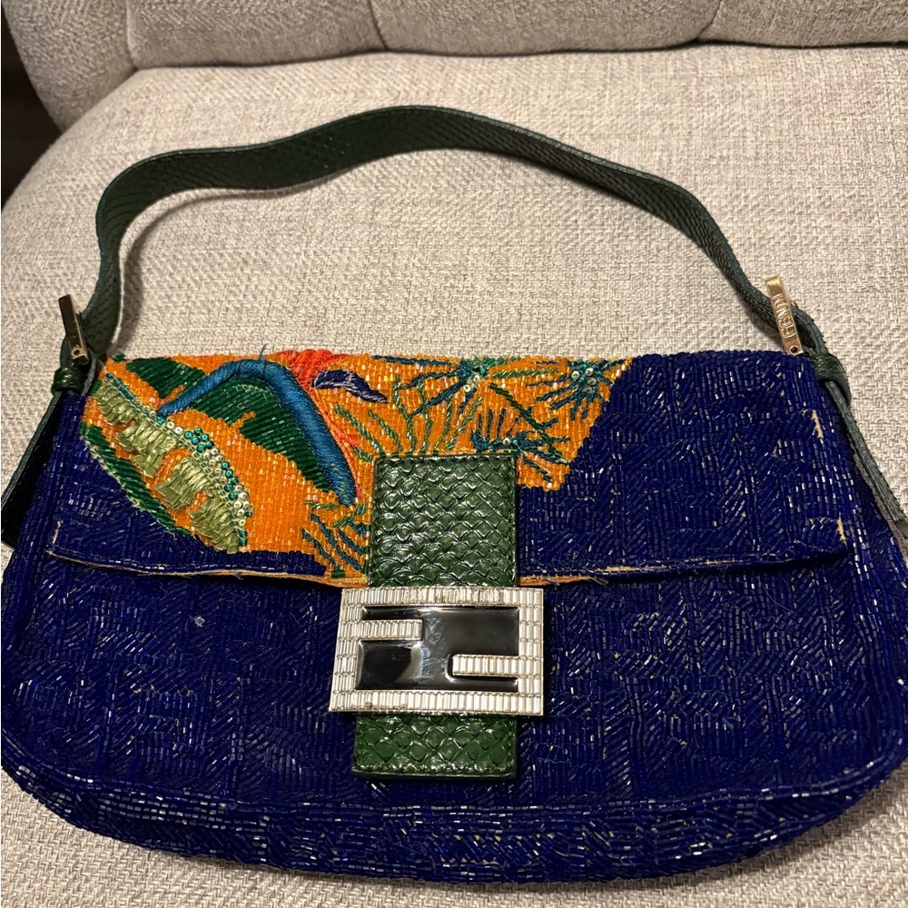 😍❤️🔥FENDI BEADED BAG🔥